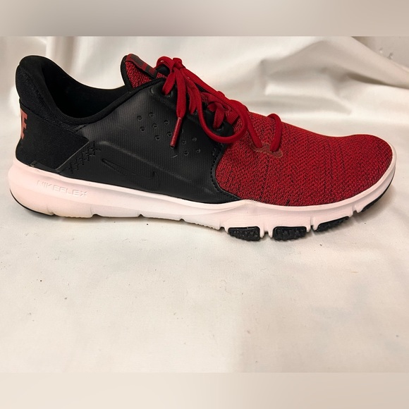 Nike Brand Men’s Sneakers, size 11. - Picture 3 of 8